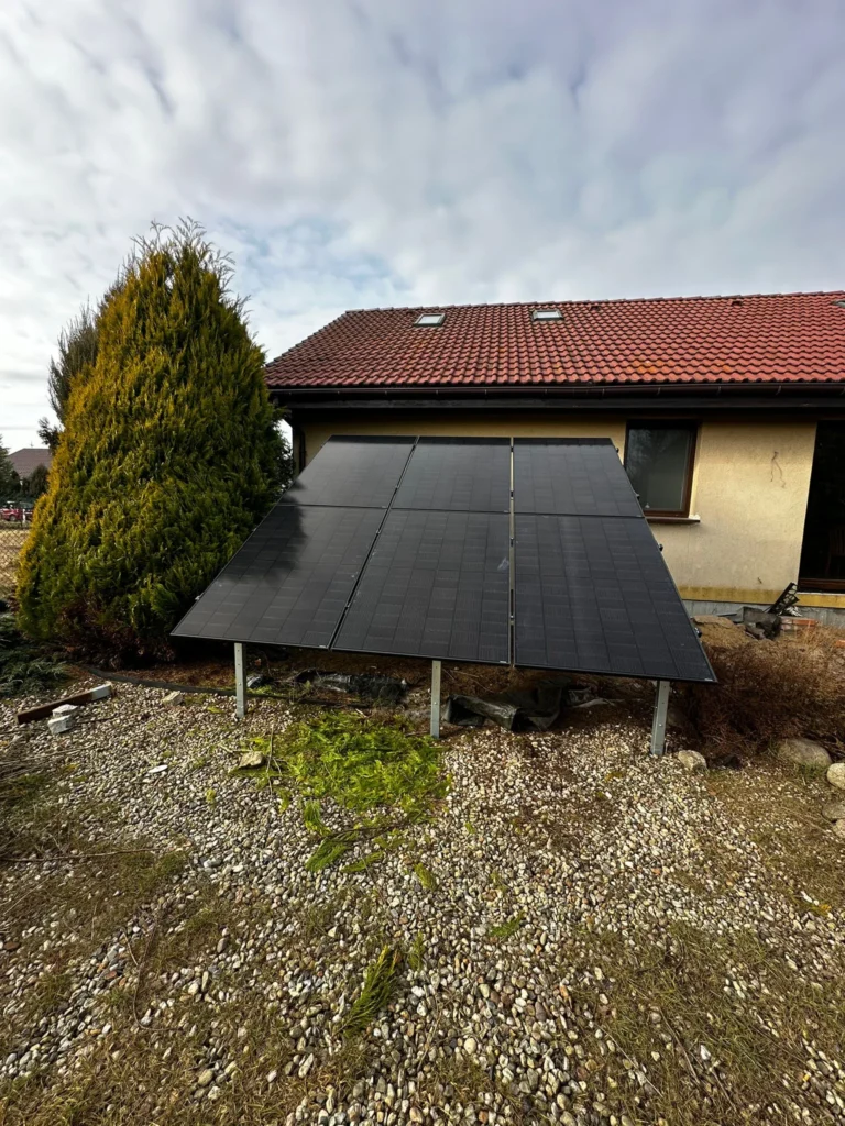 Wolnostojąca instalacja fotowoltaiczna na gruncie wykonana przez Staleo Energy